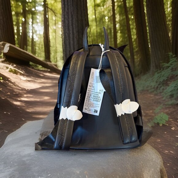 NWT Loungefly Disney Maleficent Black Velour Villains Sleeping Beauty Backpack - Picture 3 of 6